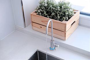 CSGT thường xuyên kiểm tra, nhắc nhở người đi môtô, xe máy đúng Luật Ok987 hiện đang mở đường bộ.
